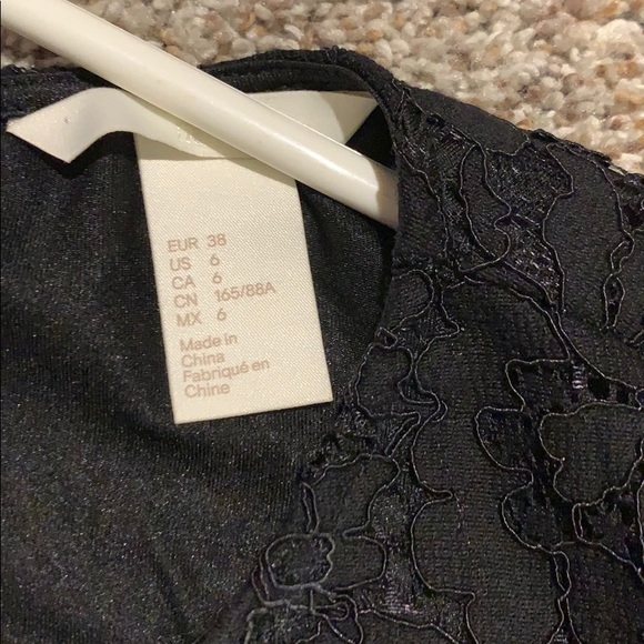 Lace bell sleeve shirt - Picture 2 of 2